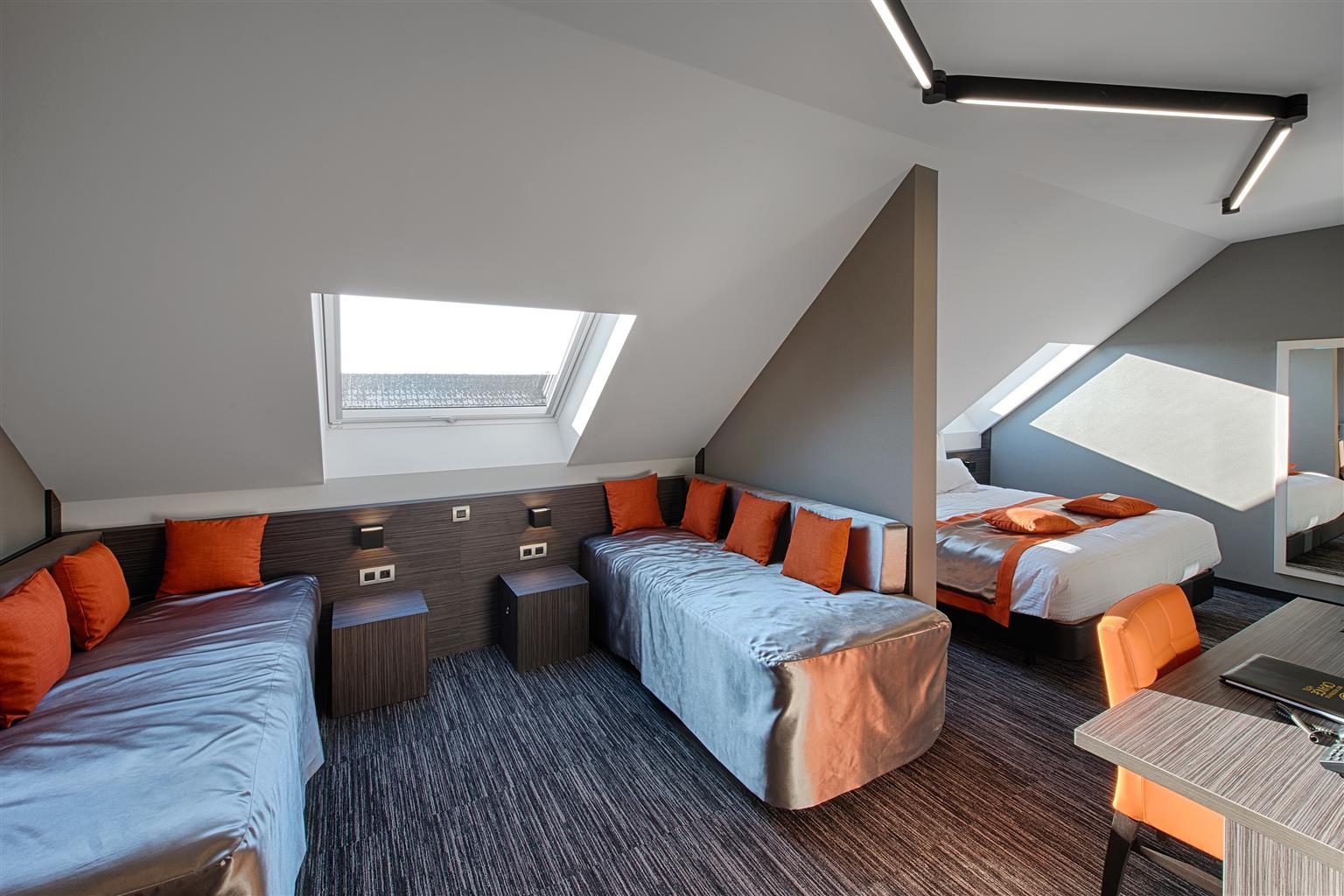 Orange Hotel La Louvière Exterior foto